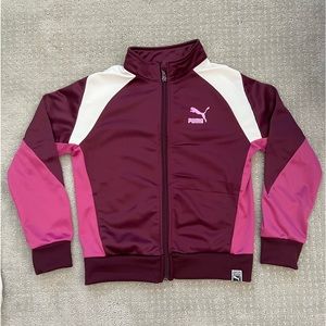 Girl’s Puma jacket size 7 (S)